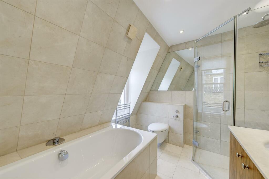 17 richards place 362667 ensuite_RGB.jpg