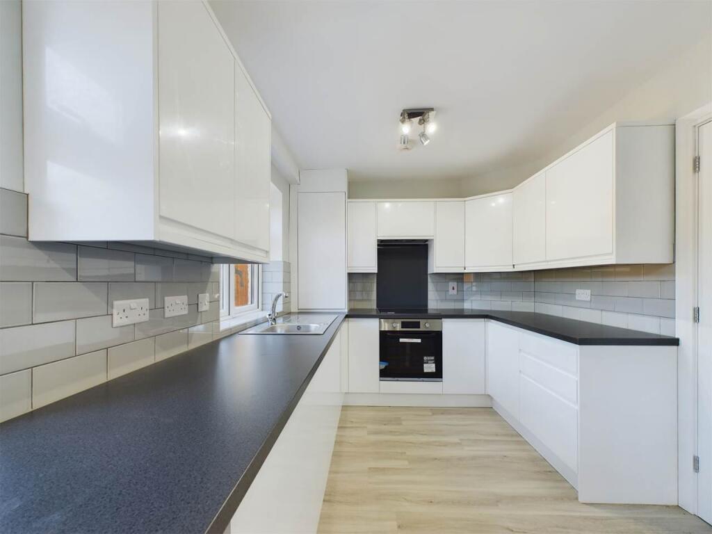 Kitchen (3)