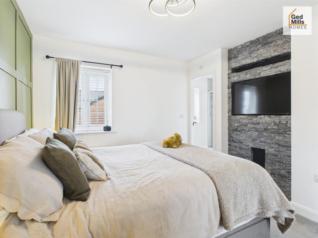 CAM04261G0-PR0055...