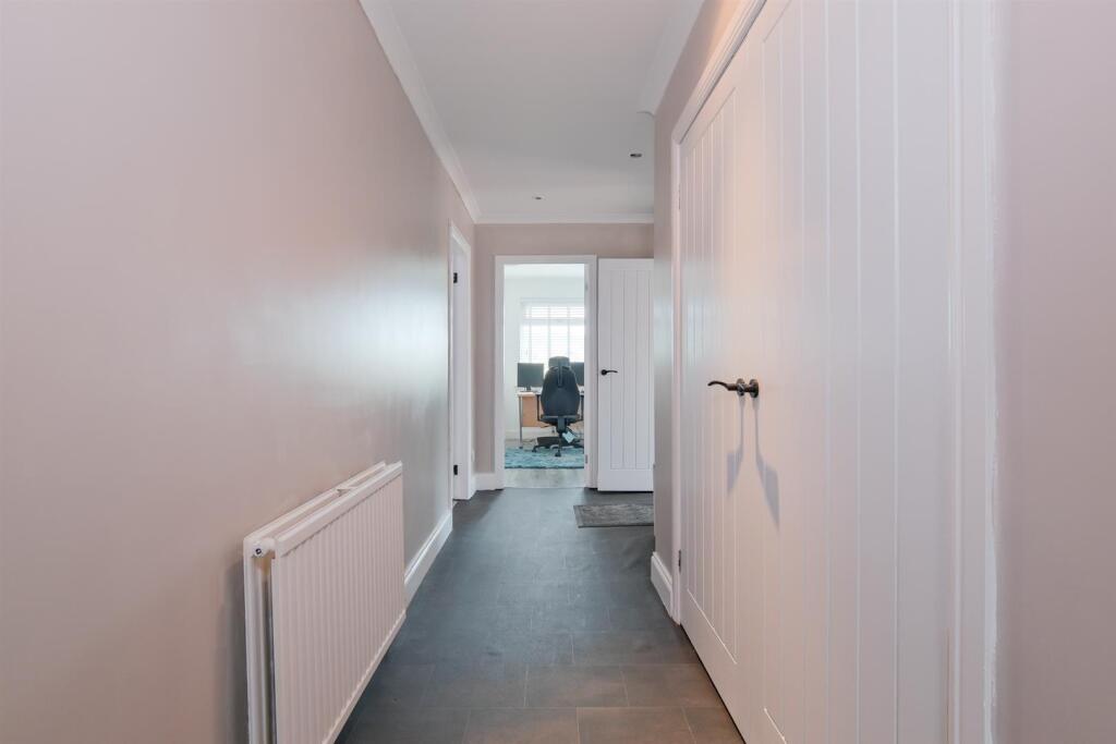 037-83 Torbothie Road Shotts, ML7 5NE.jpg