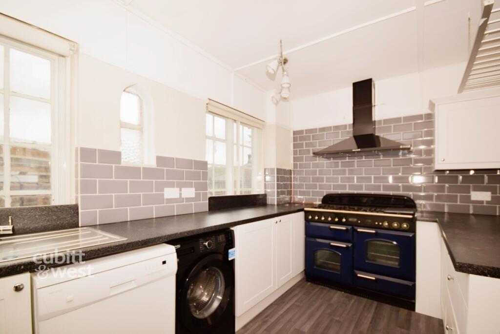 d1d0b6c1-Kitchen