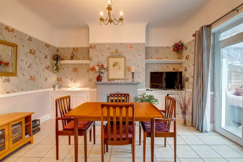 Rhydypenau Road, Cyncoed, HernCrabtree (8).jpg