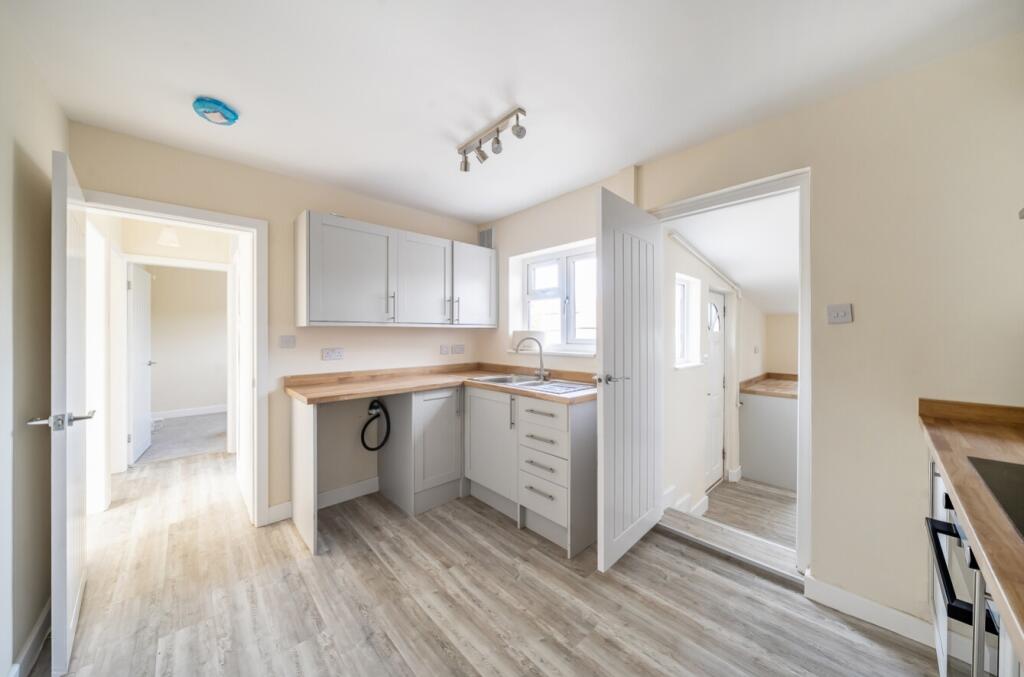 1363352-7-68de8cd2c0831