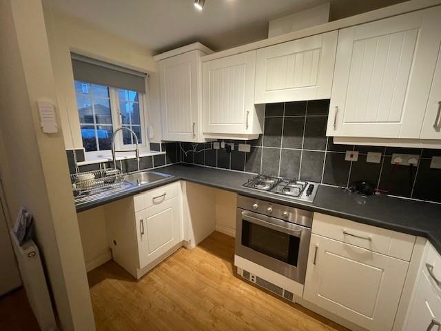 Kitchen 1.jpg