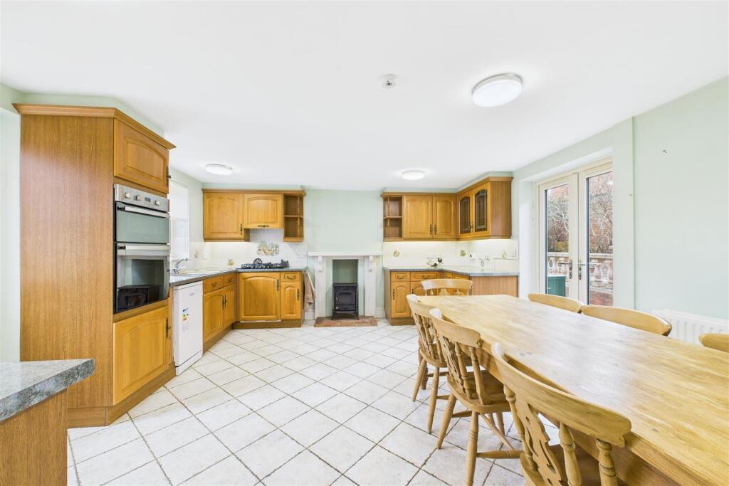 Kitchen Diner