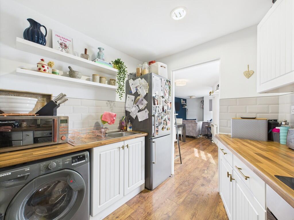 CAM01835G0-PR0235...