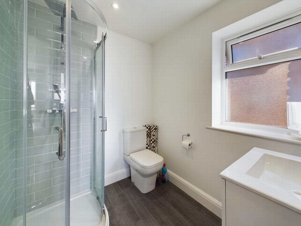 En Suite Shower Room