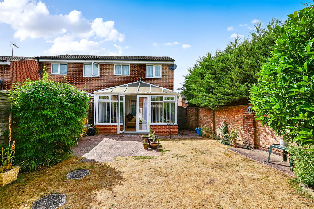 65 Avocet Crescen...