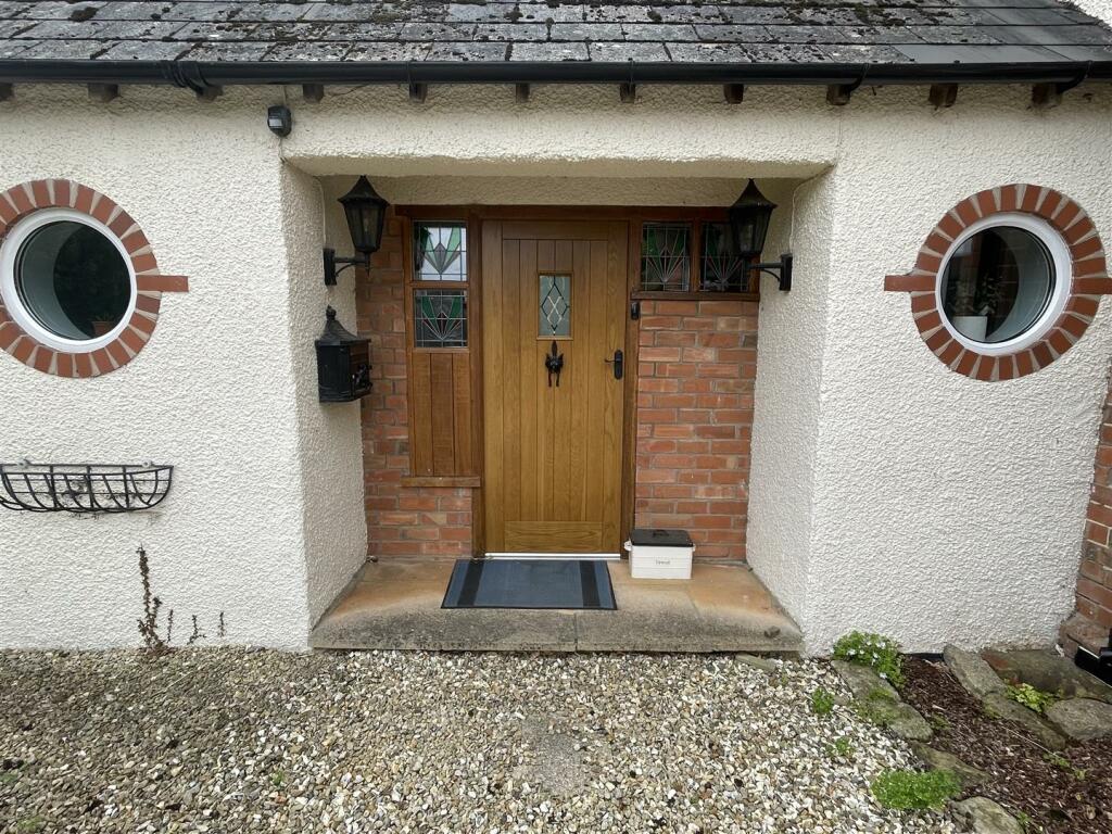 Feature front door.JPG