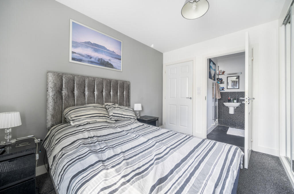 1311587-12-685d6e...