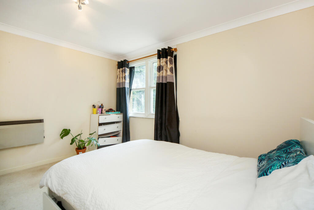 Ph14_922772_2_edited