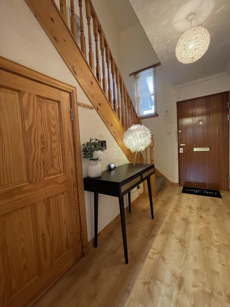 Hallway.JPG