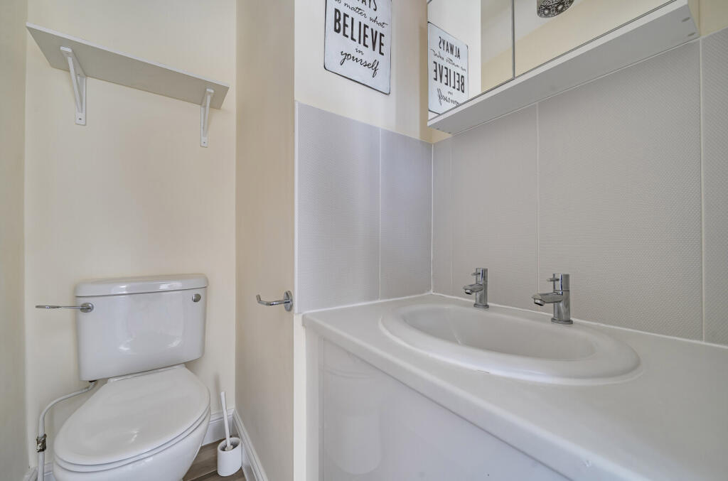 1357902-4-68d26ad...