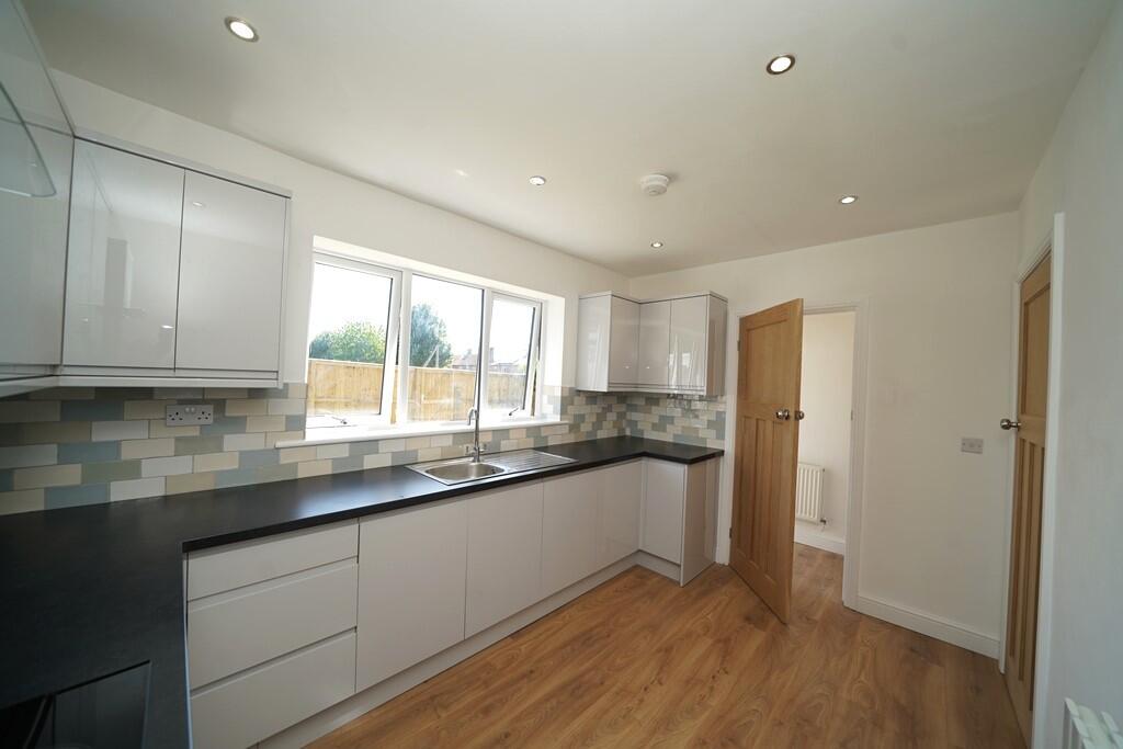 Kitchen Diner 1