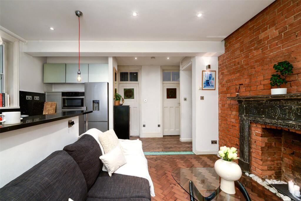 Living/Kitchen