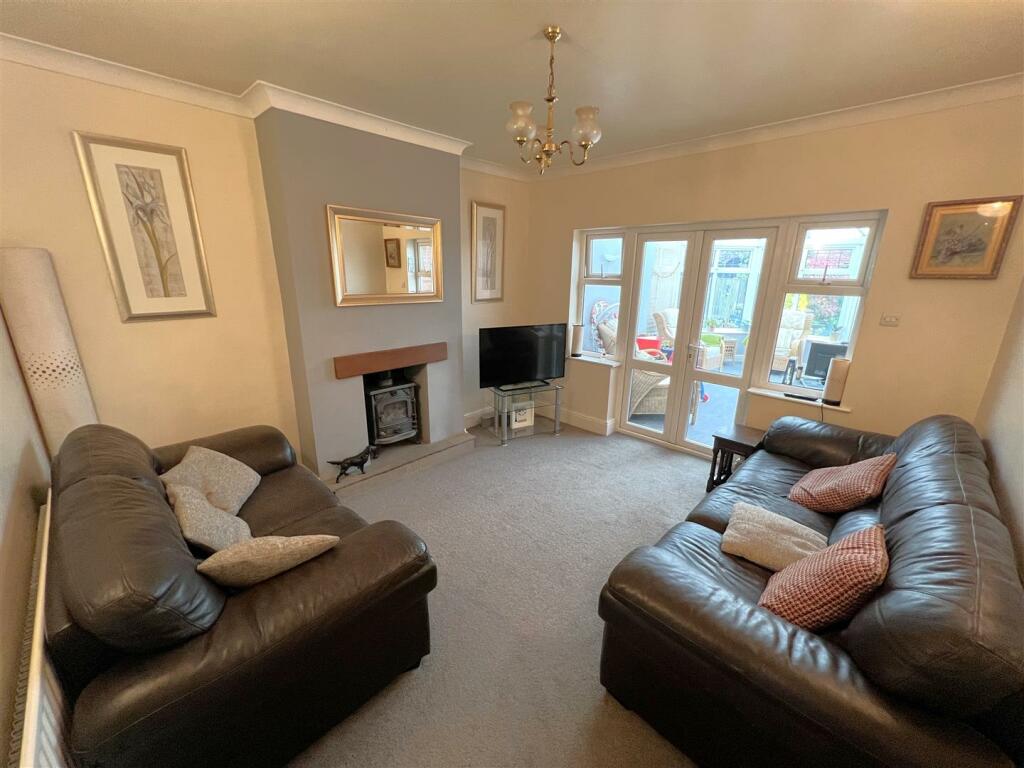 Rear Reception Room.JPG