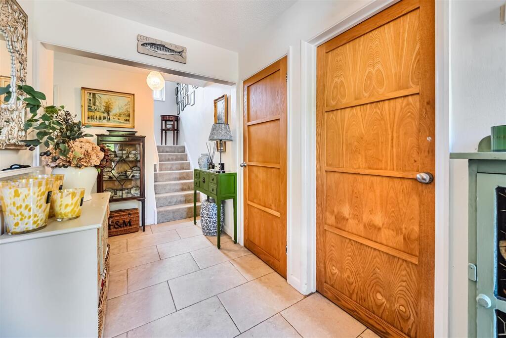 60a Careys Road, Pury End (27).jpg