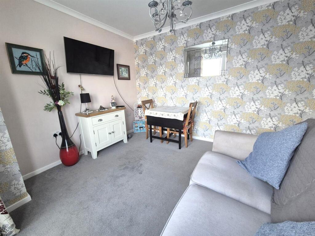 Bedroom 2 (ground floor)