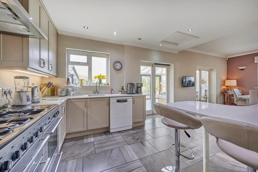 Impressive open plan Kitchen/Dining Room