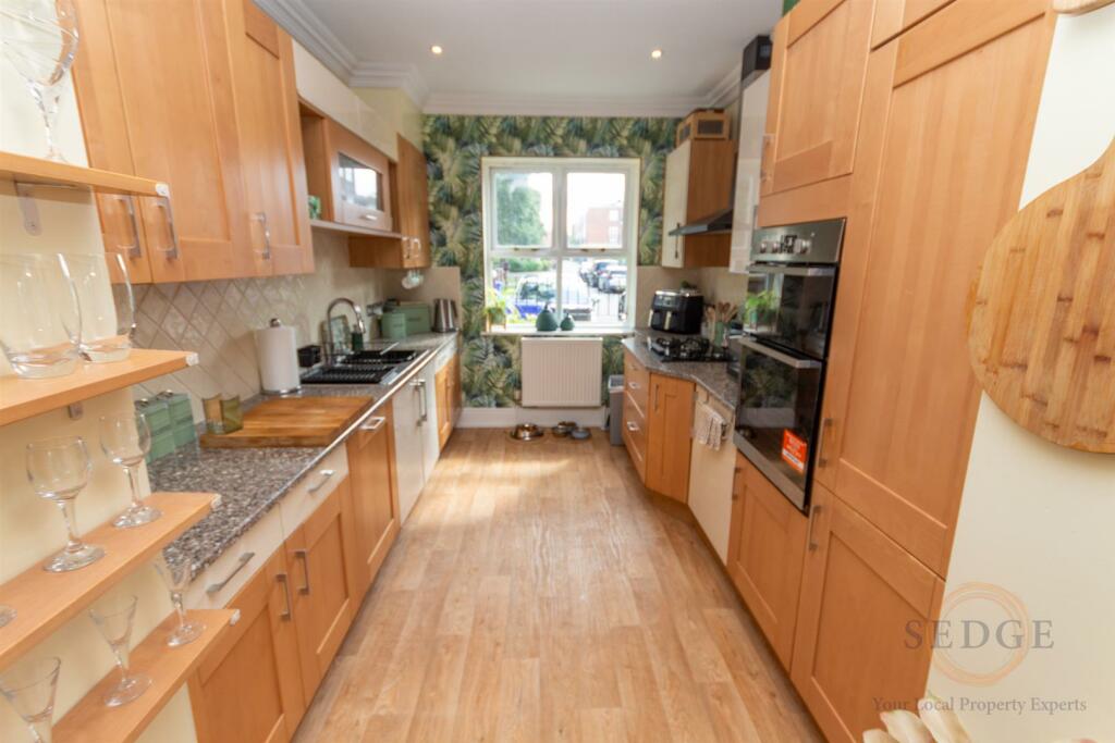 12 redbourne -16.jpg