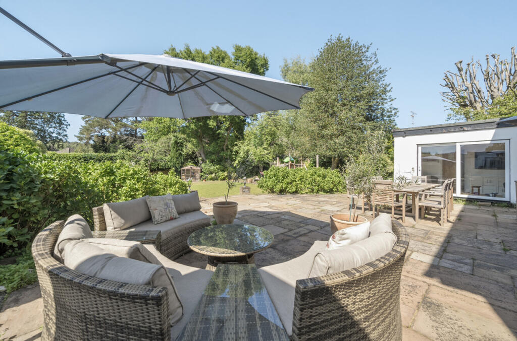 1295987-10-68276b...