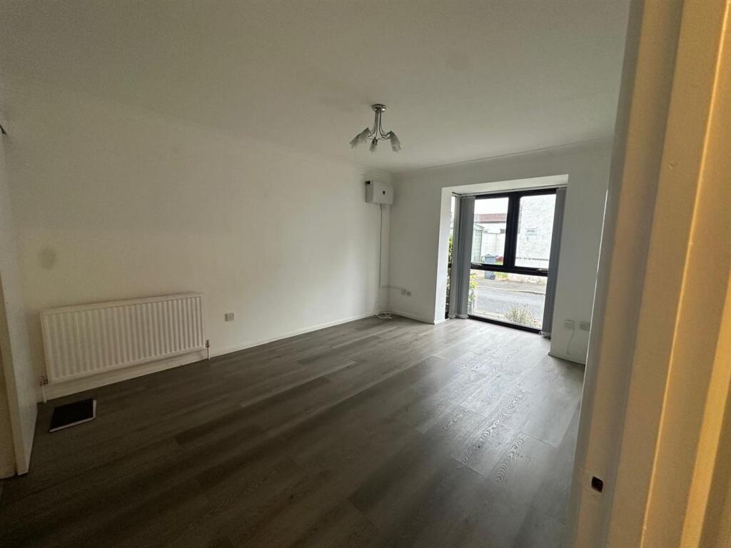 WhatsApp Image 2025-10-15 at 11.31.41.jpeg