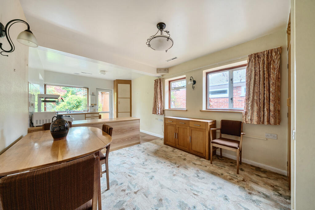 1364649-10-68ee1f...