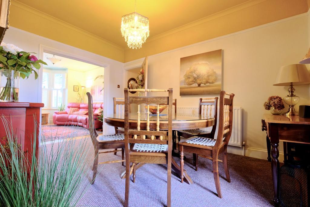 Dining room with doors to garden
