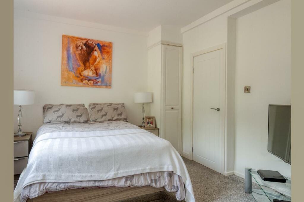 81068_33268119_IMG_23_0000