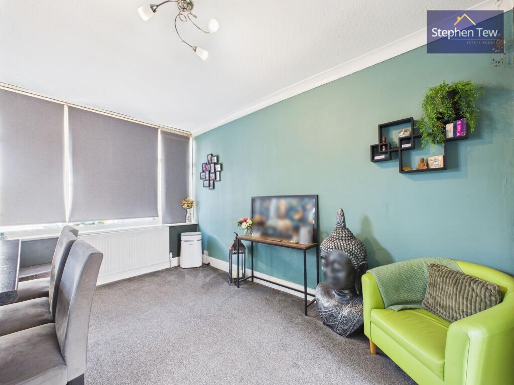 Kitchen/ Living Area