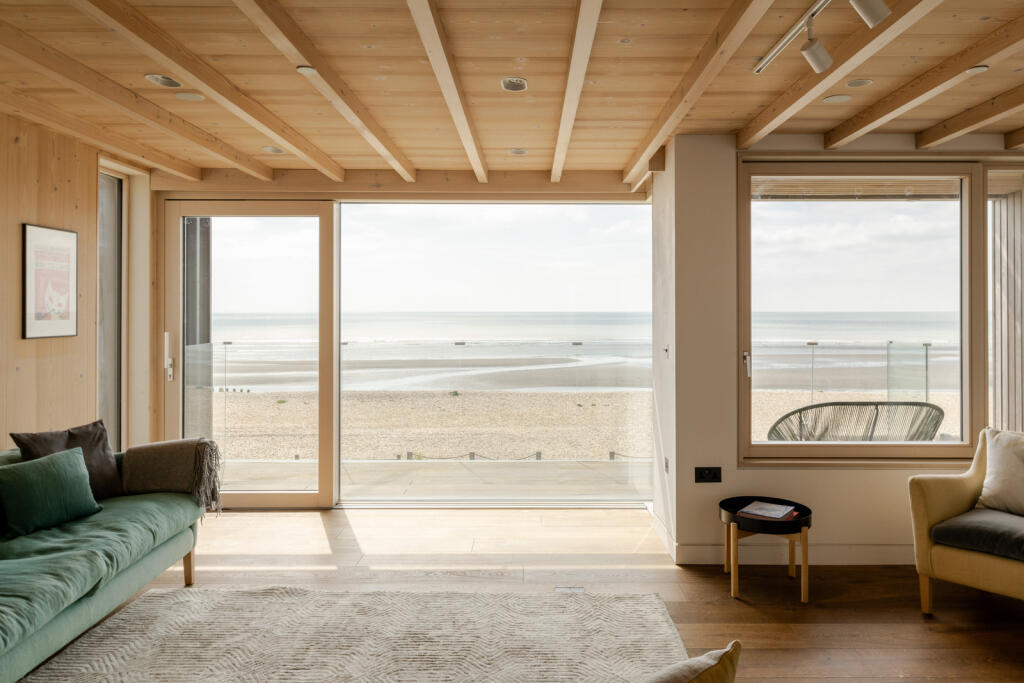 279954 - 20250424-THE-SEA-HOUSE_CAMBER_TMH-50_H...