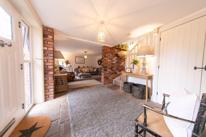 Entrance hallway &amp; lounge