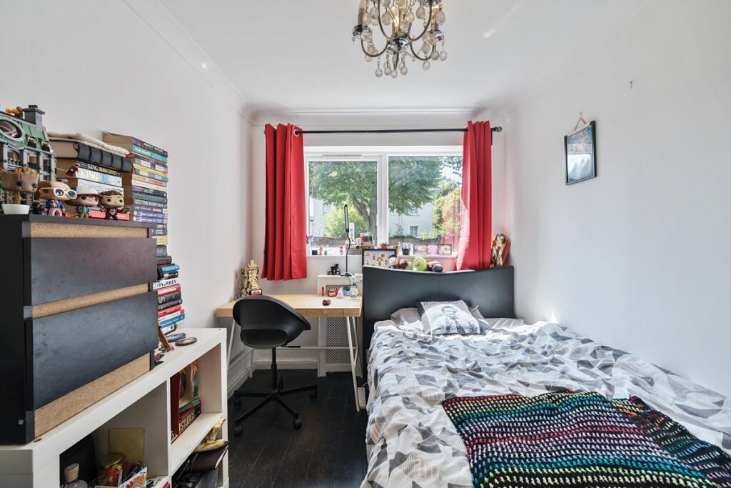 1335243-3-689246a...