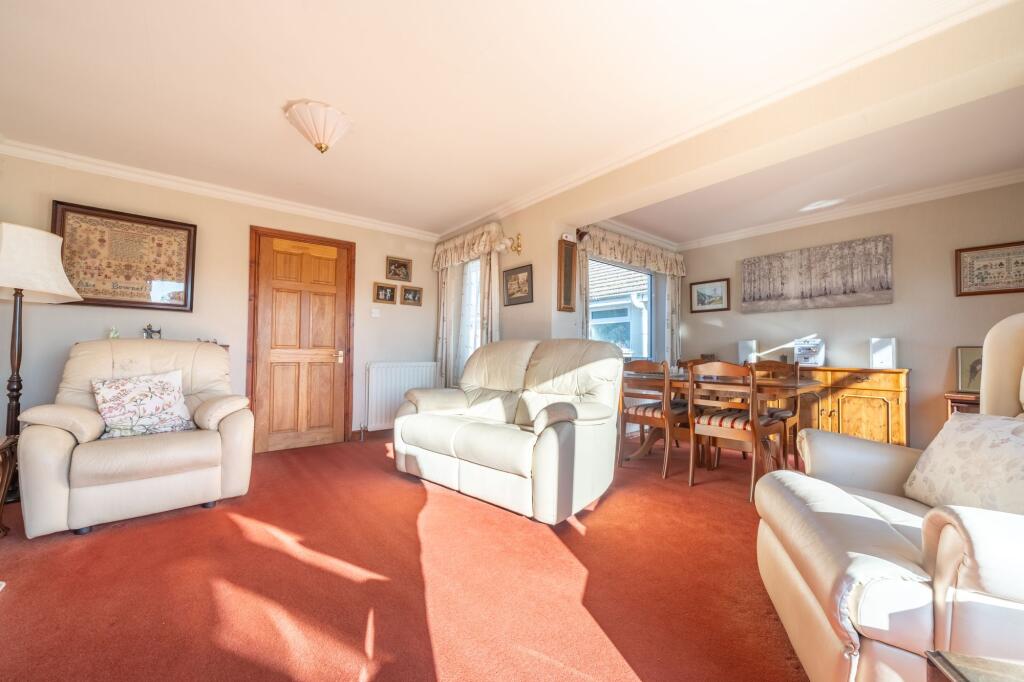 SITTING DINING ROOM