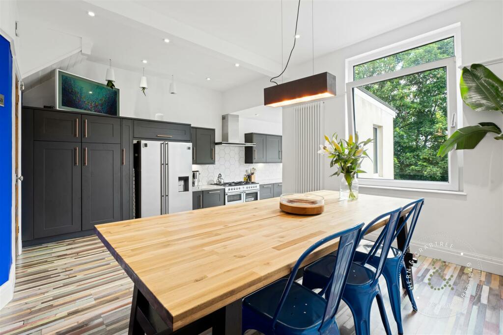 Clodien Avenue, Heath, hern crabtree (5).jpg