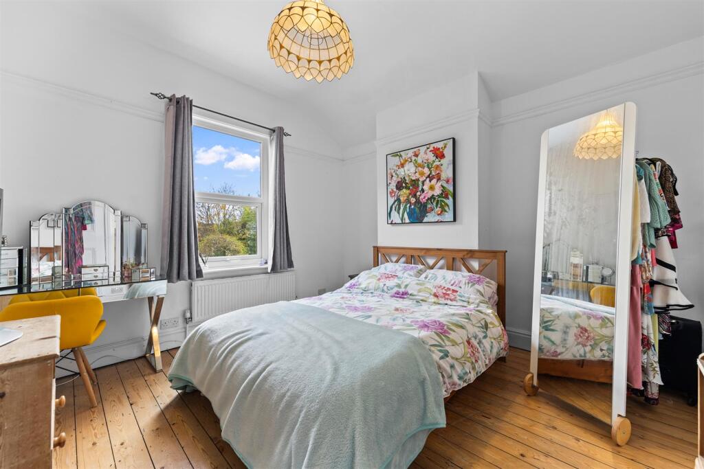 74KingsthorpeGroveWeb38.jpg
