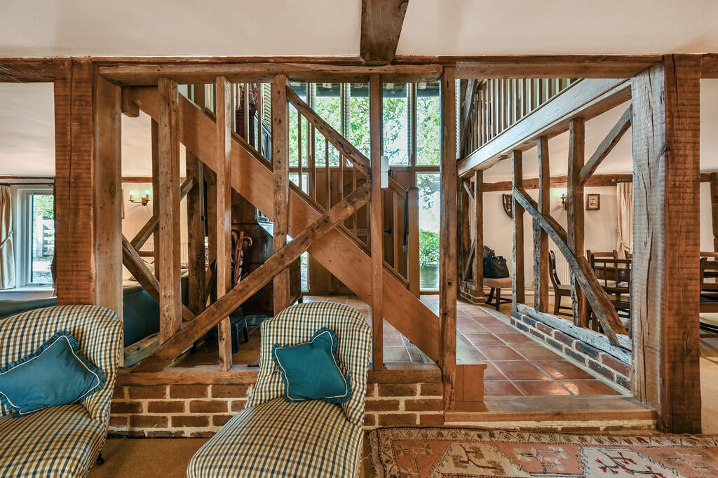 YEW TREE BARN - T...