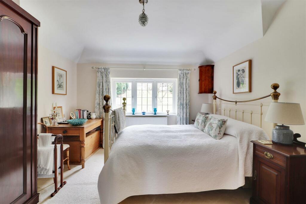 Bedroom 2.jpg