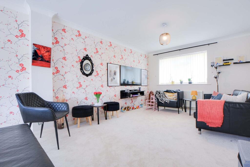 Through Lounge Diner