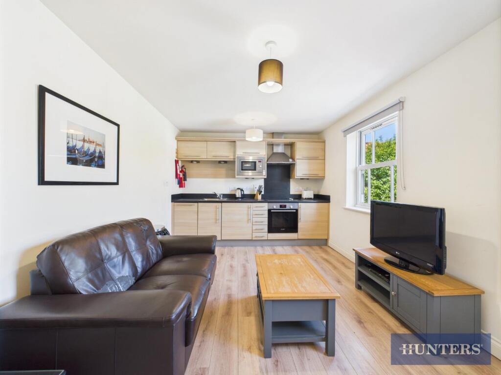 Lounge/Kitchen
