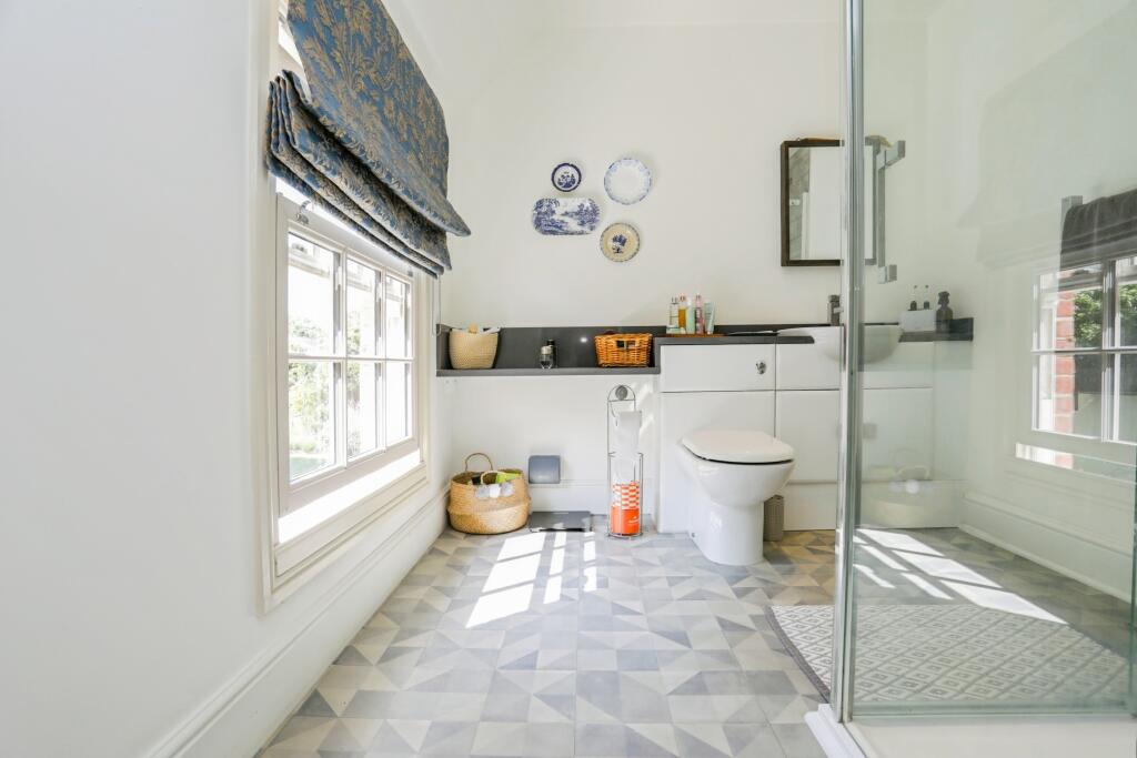 Master En-suite