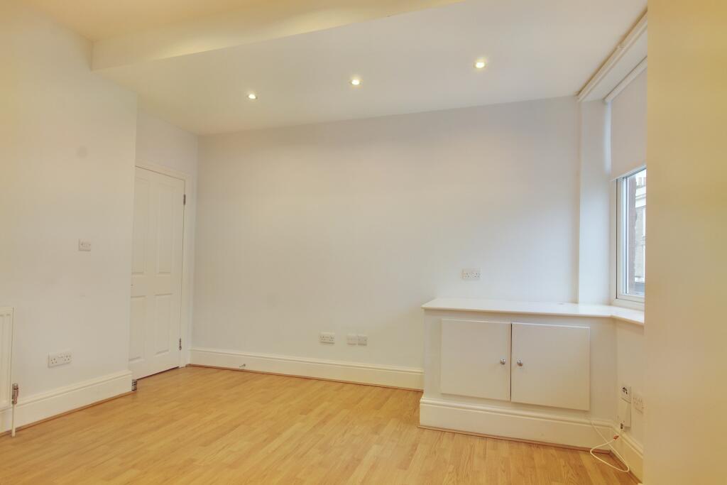 3.lounge.jpg