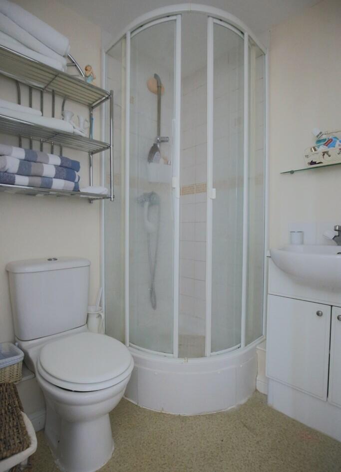 Ensuite shower
