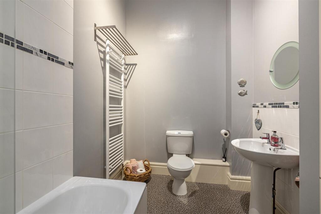 87 Dingleton Apartments Melrose 31.jpg