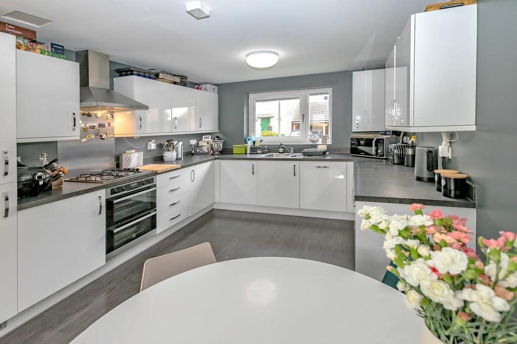 Kitchen/Breakfast Room