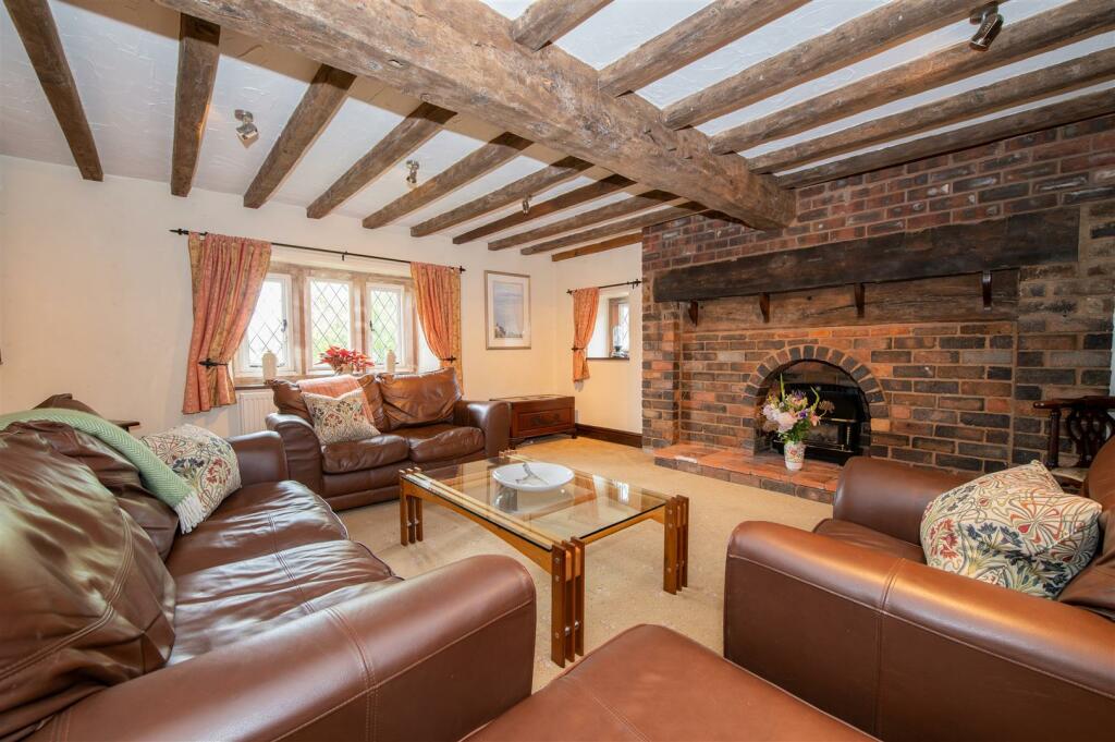 Grange Farm House - internal-16.JPG