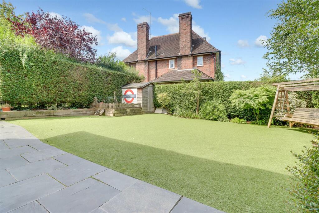 GARDEN.jpg