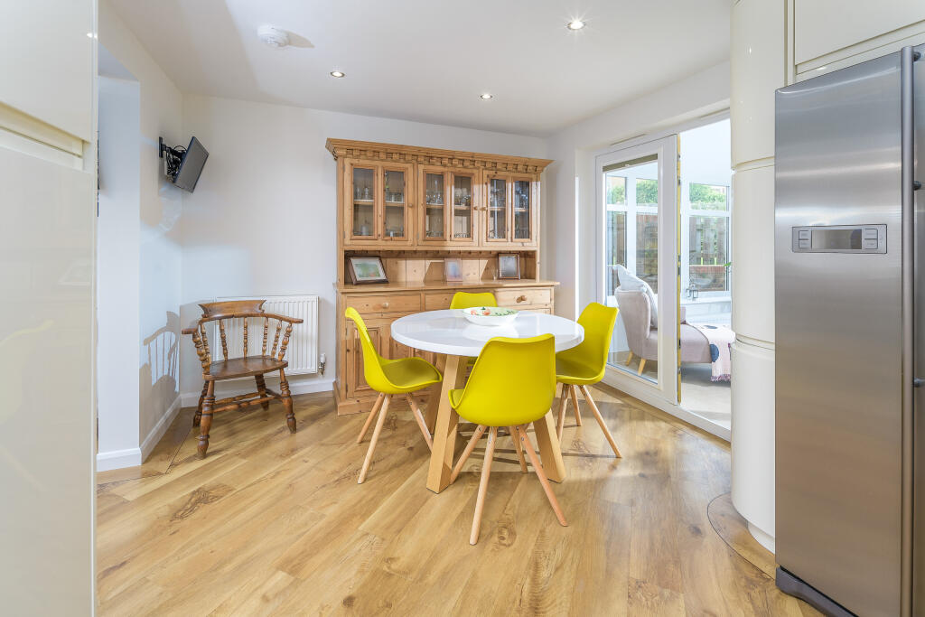 Kitchen Diner-1