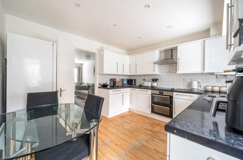 1334203-7-689466a...