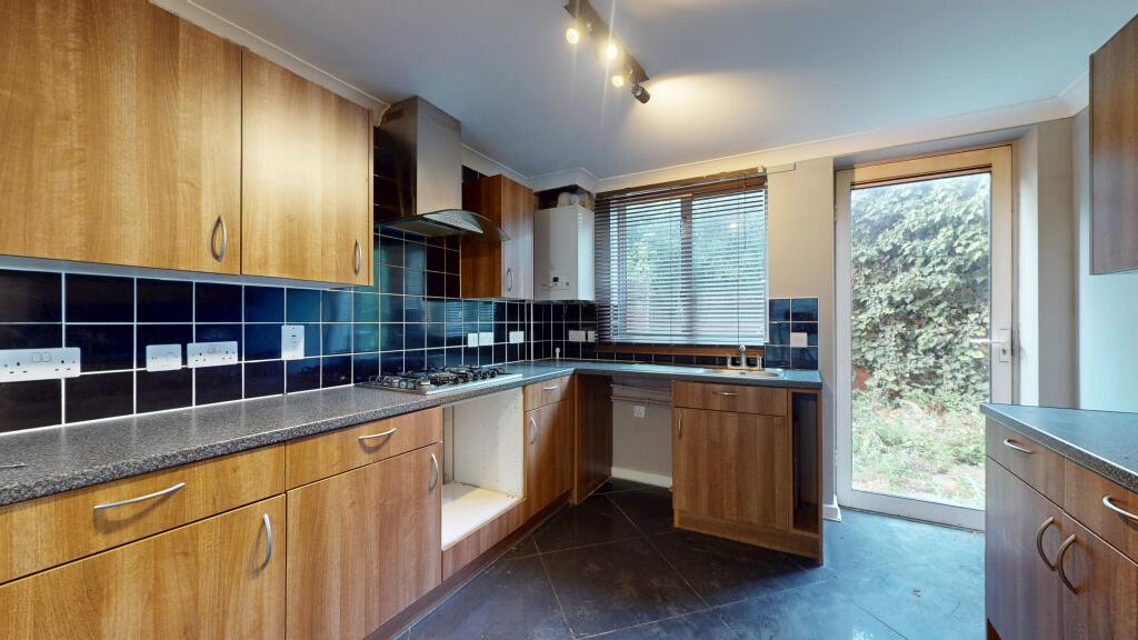 118 Covelees Wall, Winsor Park Estate, Beckton, London, E6 6WF